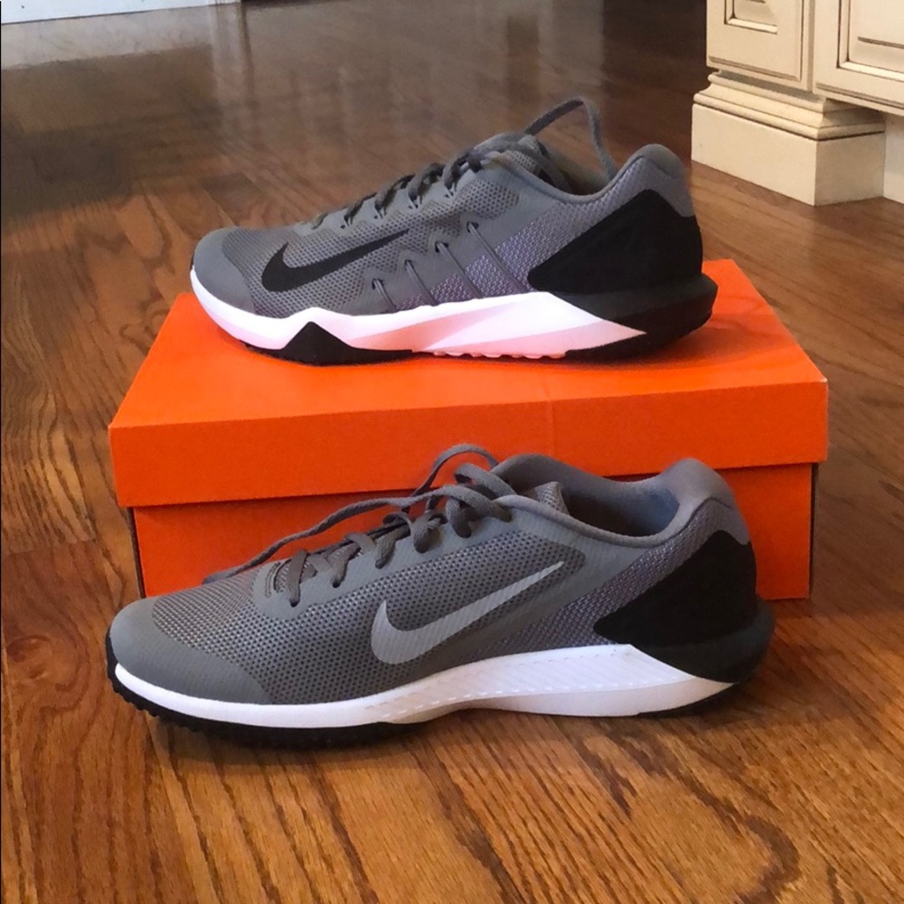 Men’s Nike Retaliation Tennis Shoes